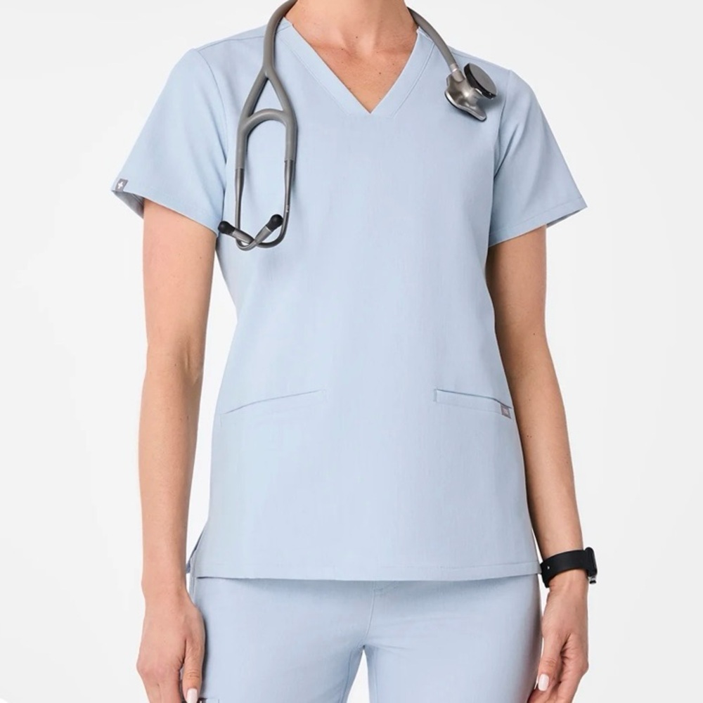 FIGS blue scrub set XS